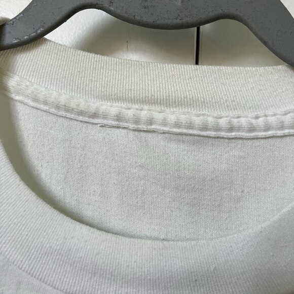 Vintage Hard Rock Cafe T-shirt Cancun Mens White Graphic Tee - Picture 4 of 7